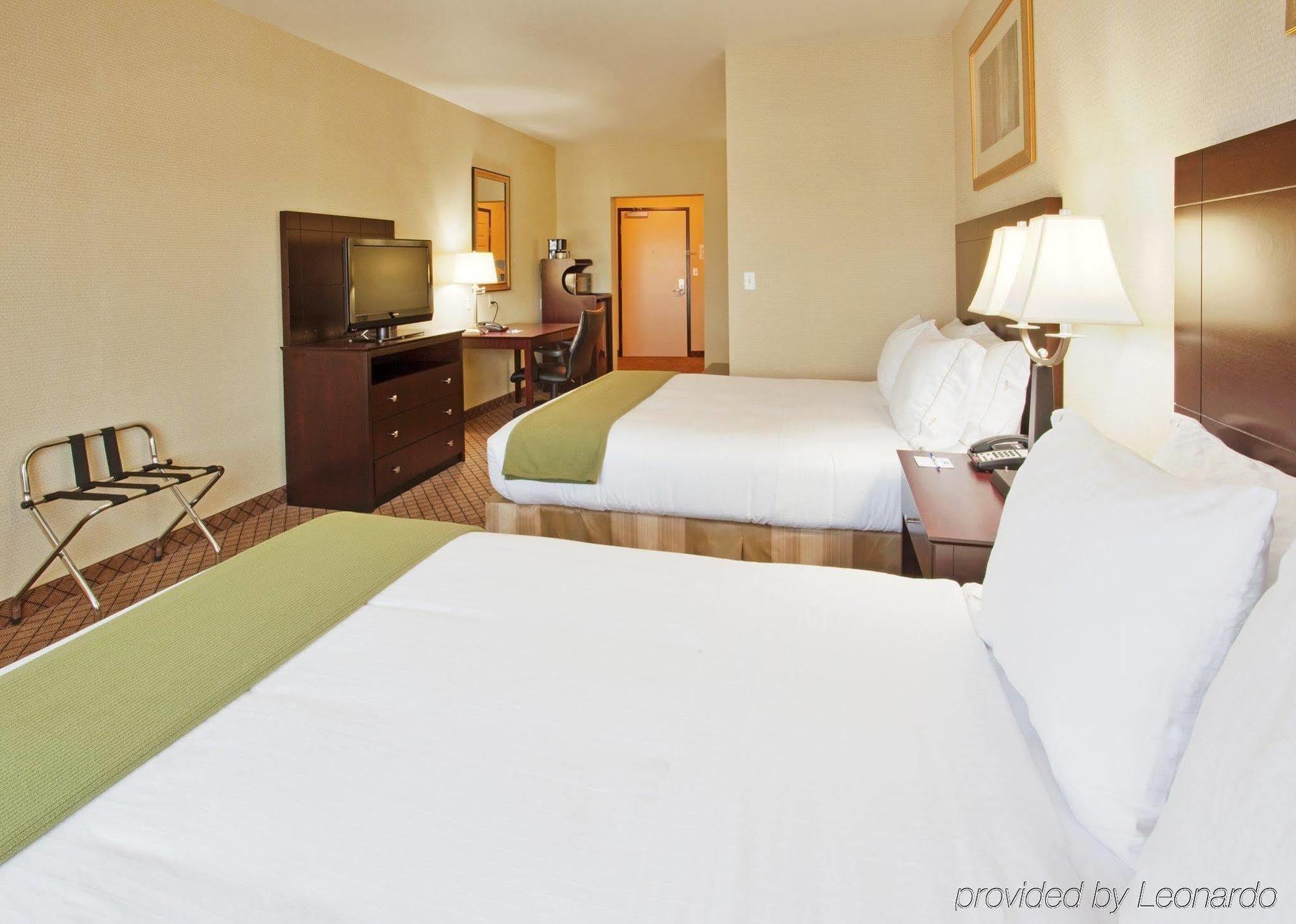 Holiday Inn Express Lodi By Ihg Oda fotoğraf